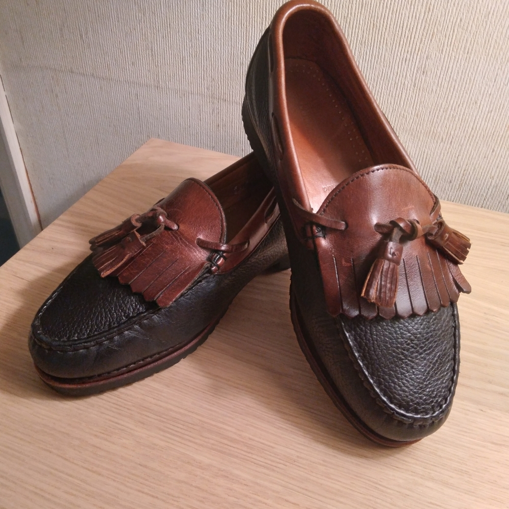 Allen Edmonds Nashua Tassel Loafers 8 3E Brown/ Black Leather